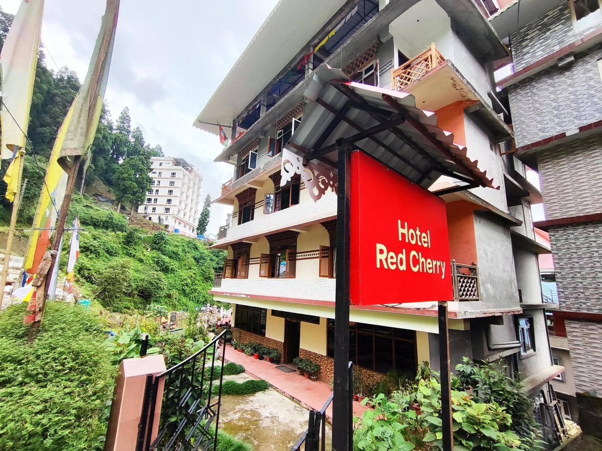 Hotel Red Cherry פלינג מראה חיצוני תמונה